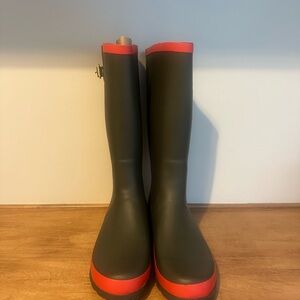 Boden Women’s Wellies/Rain Boots - Never Worn! Olive Green/Coral color, Size 8